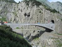 An der Teufelsbrücke &ndash; &copy; Gisela Gerlach (Eberhardt TRAVEL)