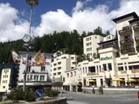 Am Sonnenplatz in St. Moritz &ndash; &copy; Uta Schöne (Eberhardt TRAVEL)