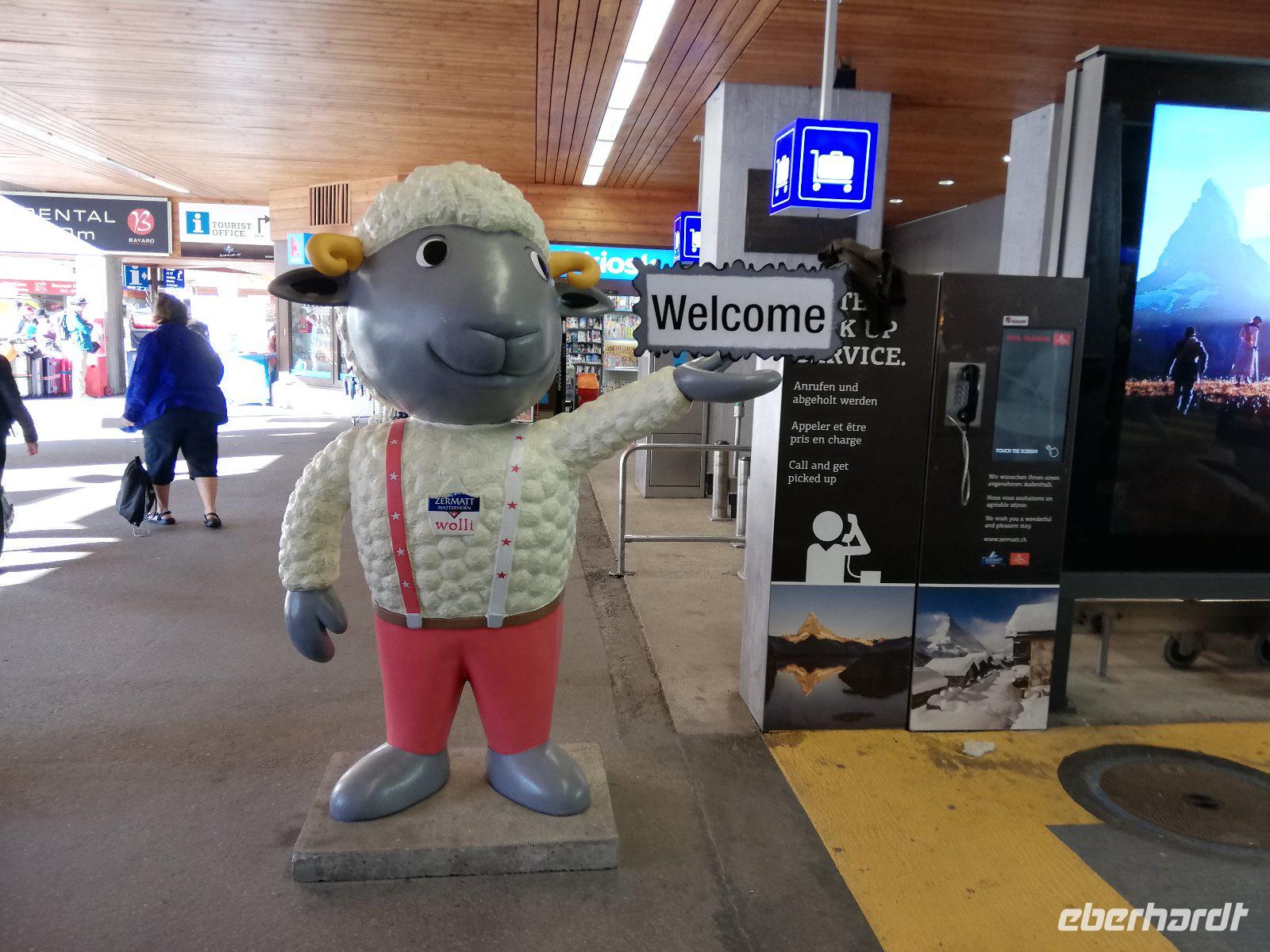 Zermatt, Bahnhof &ndash; &copy; Gisela Gerlach (Eberhardt TRAVEL)
