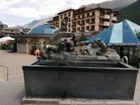 Zermatt, Murmeltierbrunnen &ndash; &copy; Gisela Gerlach (Eberhardt TRAVEL)