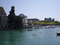 Limmat-Schwimmen in Zürich &ndash; &copy; Katrin Deutschbein (Eberhardt TRAVEL)