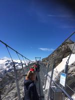 auf dem Titlis... - Cliff Walk &ndash; &copy; Katrin Deutschbein (Eberhardt TRAVEL)
