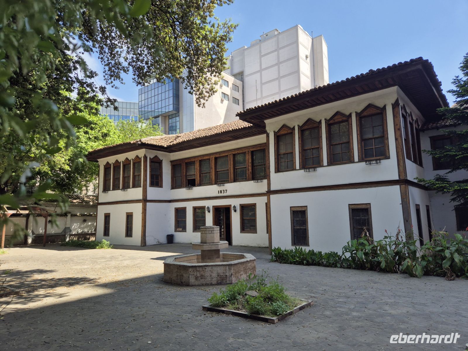Tag 10 - Tirana - Stadtführung - Eindrücke (26) &ndash; &copy; Jana Wessendorf (Eberhardt TRAVEL)