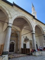Tag 6 - Sarajevo - Stadtführung - Gazi Husrev-Bey Moschee (1) &ndash; &copy; Jana Wessendorf (Eberhardt TRAVEL)