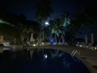 Pool mit Mond