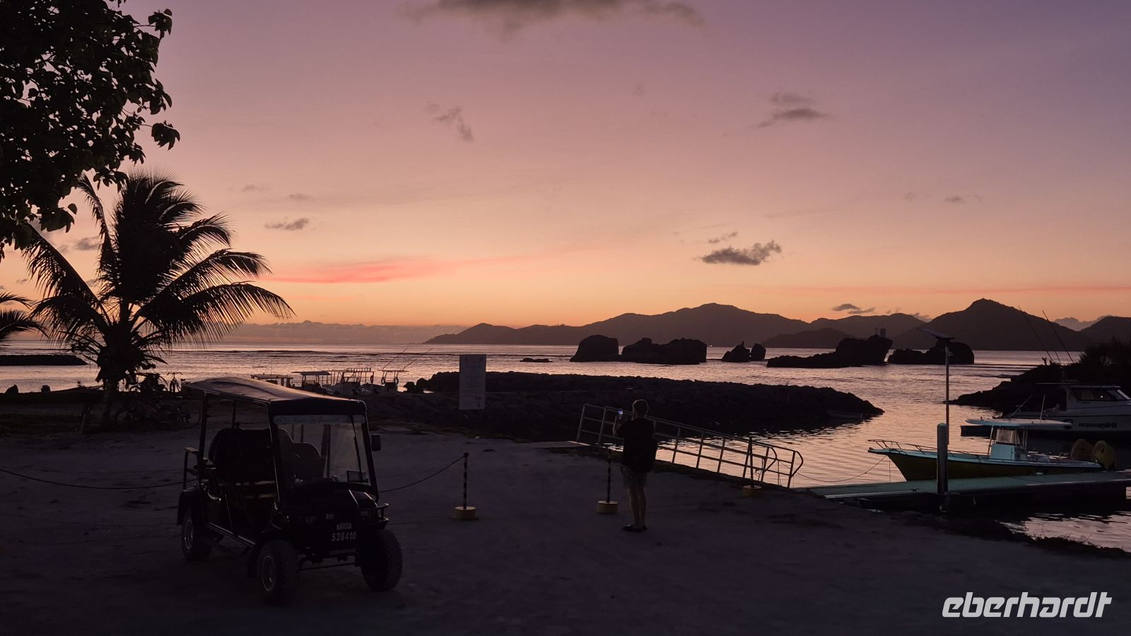 Sunset auf La Digue &ndash; &copy; Frank Nimschowski (Eberhardt TRAVEL)