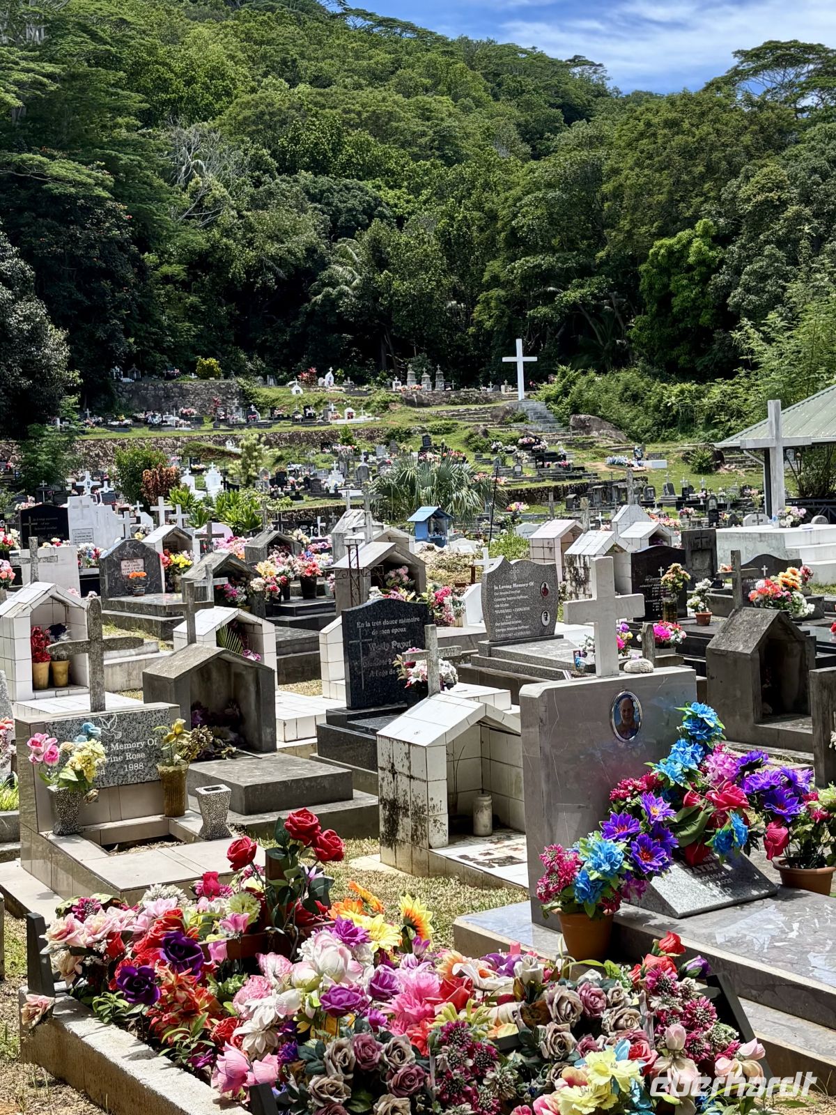 Farbenprächtiger Friedhof &ndash; &copy; Carmen Kiefer (Eberhardt TRAVEL)