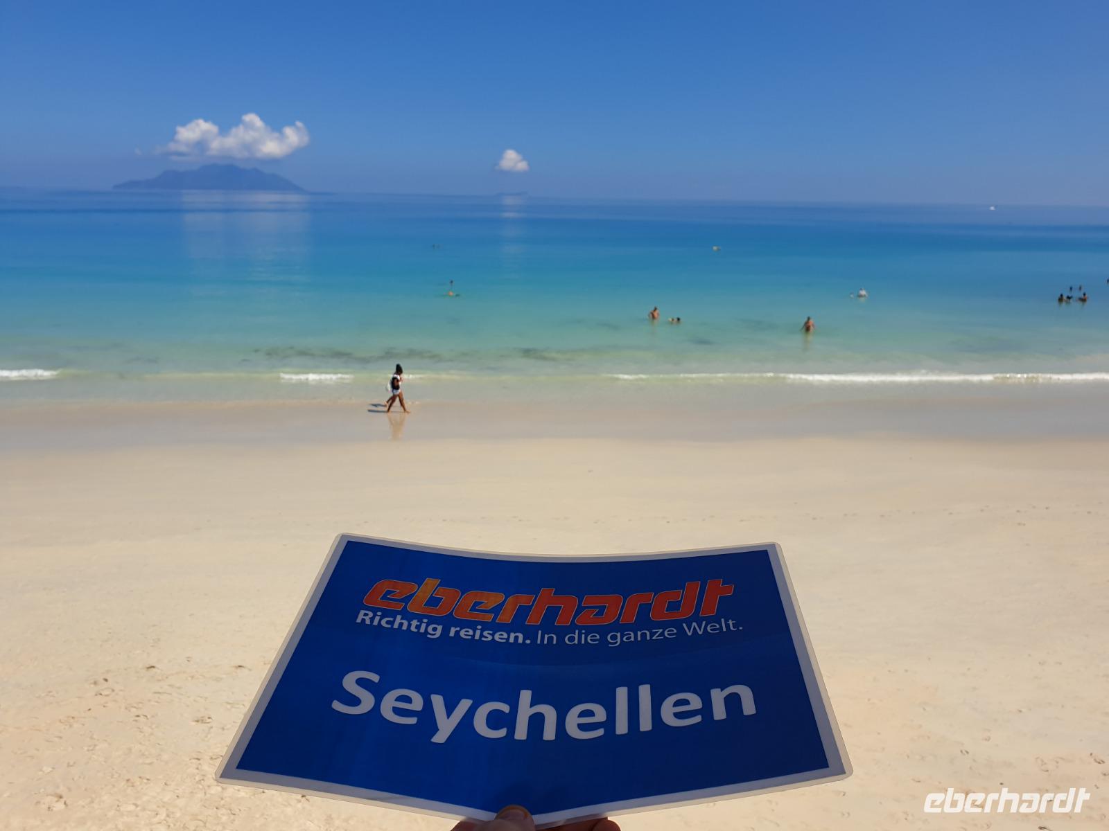 Strand am Coral Strand Hotel, Mahe (3) &ndash; &copy; Benjamin Rodriguez Manzanares (Eberhardt TRAVEL)