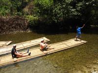 Bamboo Rafting &ndash; &copy; Sabine Letzybyll (Eberhardt TRAVEL)