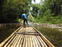 Bamboo Rafting &ndash; &copy; Sabine Letzybyll (Eberhardt TRAVEL)