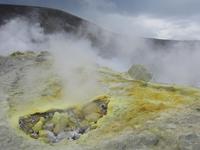 Fumarolen in der Nahbetrachtung &ndash; &copy; Anne Sturm (Eberhardt TRAVEL)