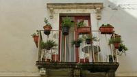 Fassade in Lipari &ndash; &copy; Anna Stiebing (Eberhardt TRAVEL)