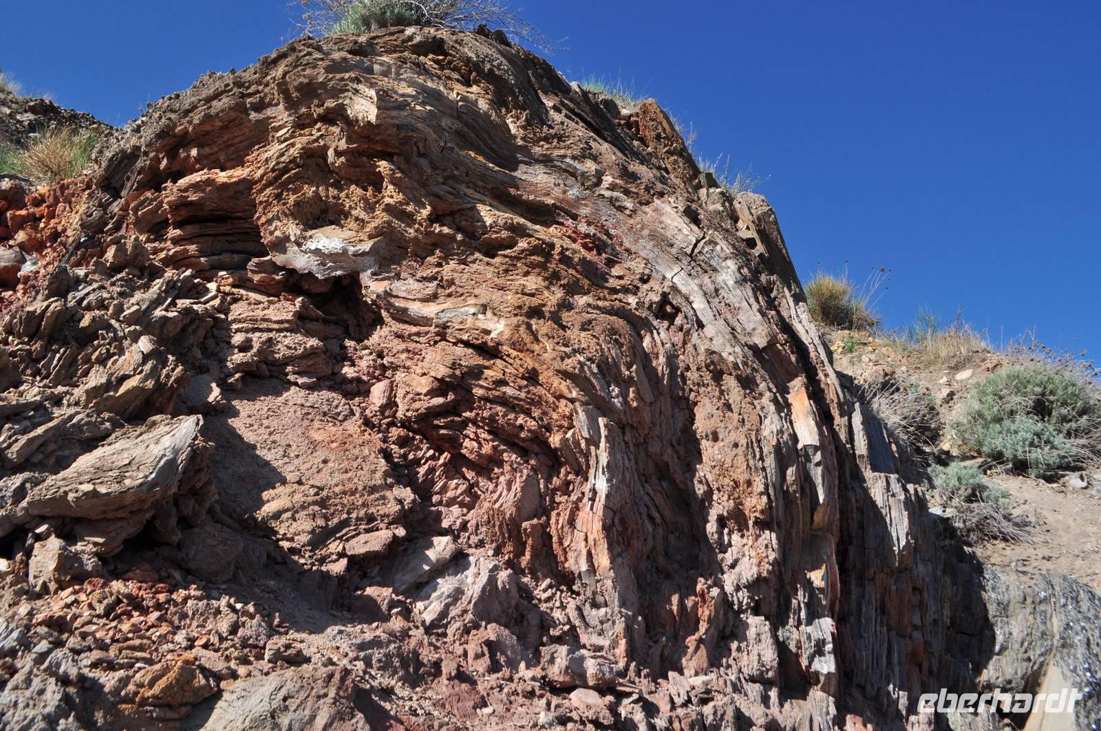 Faltung auf Lipari &ndash; &copy; Martin Büchner (Eberhardt TRAVEL)