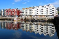 Morgenstimmung im Hafen von Svolvær (© Foto: B.Stroech) &ndash; &copy; Dr. Michael Krause (Eberhardt TRAVEL)