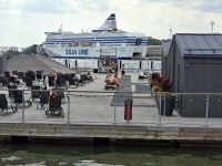 Helsinki, Sauna im Hafen und Silja Serenade &ndash; &copy; Karsten Fischer (Eberhardt TRAVEL)