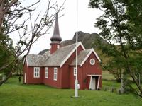 Kirche in Flakstad &ndash; &copy; Ingrid Langer (Eberhardt TRAVEL)