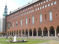 Stadtrundfahrt in Stockholm (Stadthaus) &ndash; &copy; Katrin Deutschbein (Eberhardt TRAVEL)
