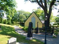 Mariefred, am Grab von Kurt Tucholsky   &ndash; &copy; Steffen Mucke (Eberhardt TRAVEL)