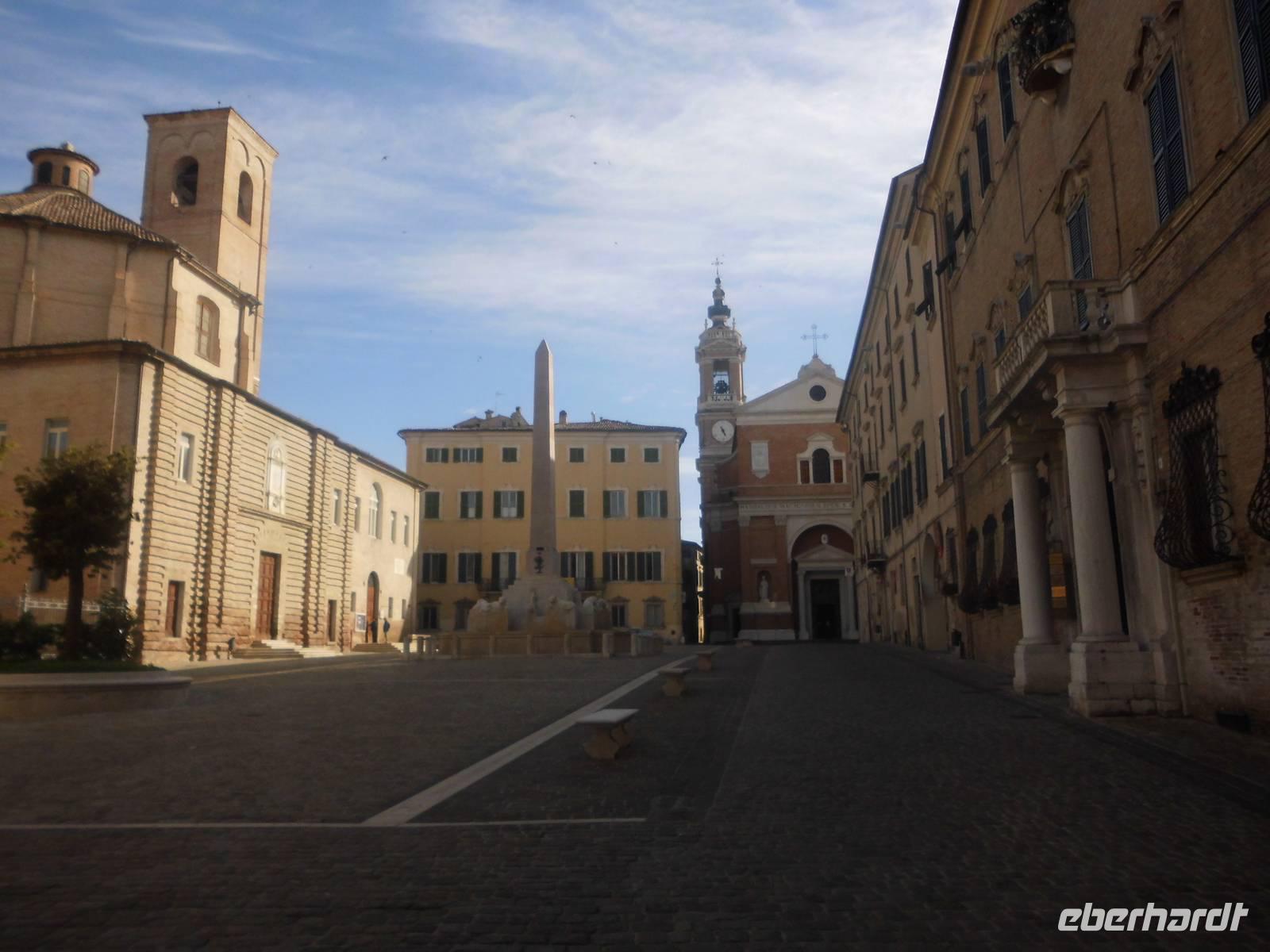 Marktplatz von Jesi &ndash; &copy; Michael Krause (Eberhardt TRAVEL)
