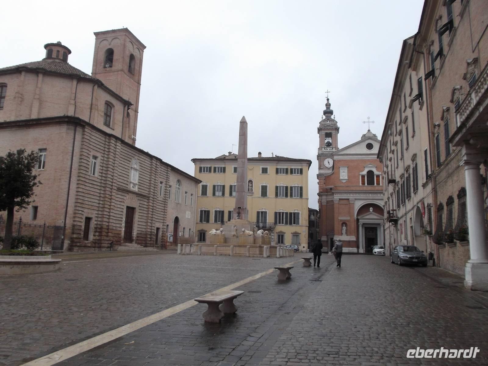 Jesi, Markt &ndash; &copy; Michael Krause (Eberhardt TRAVEL)