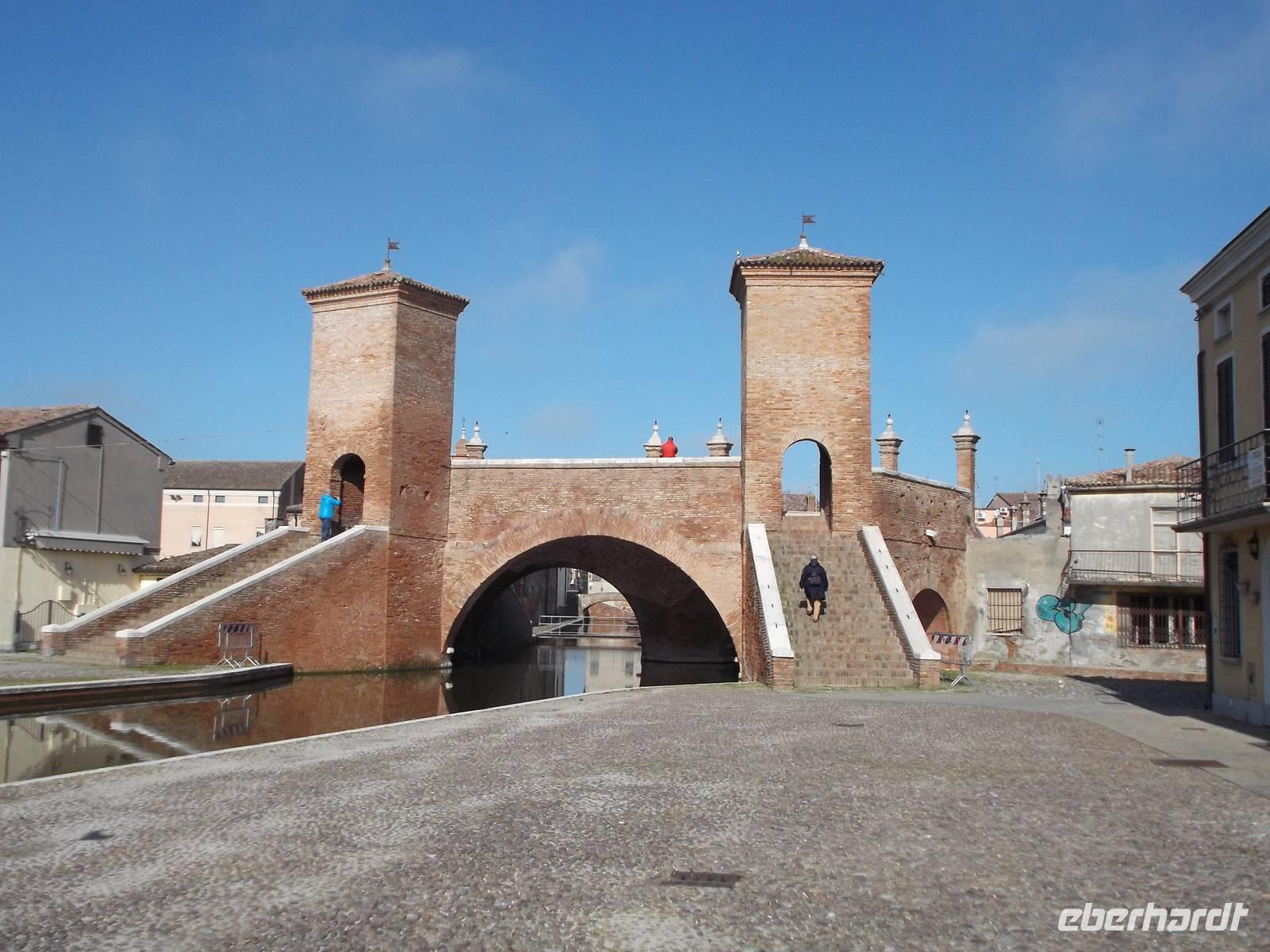 Comacchio, Brücke Trepponti &ndash; &copy; Michael Krause (Eberhardt TRAVEL)