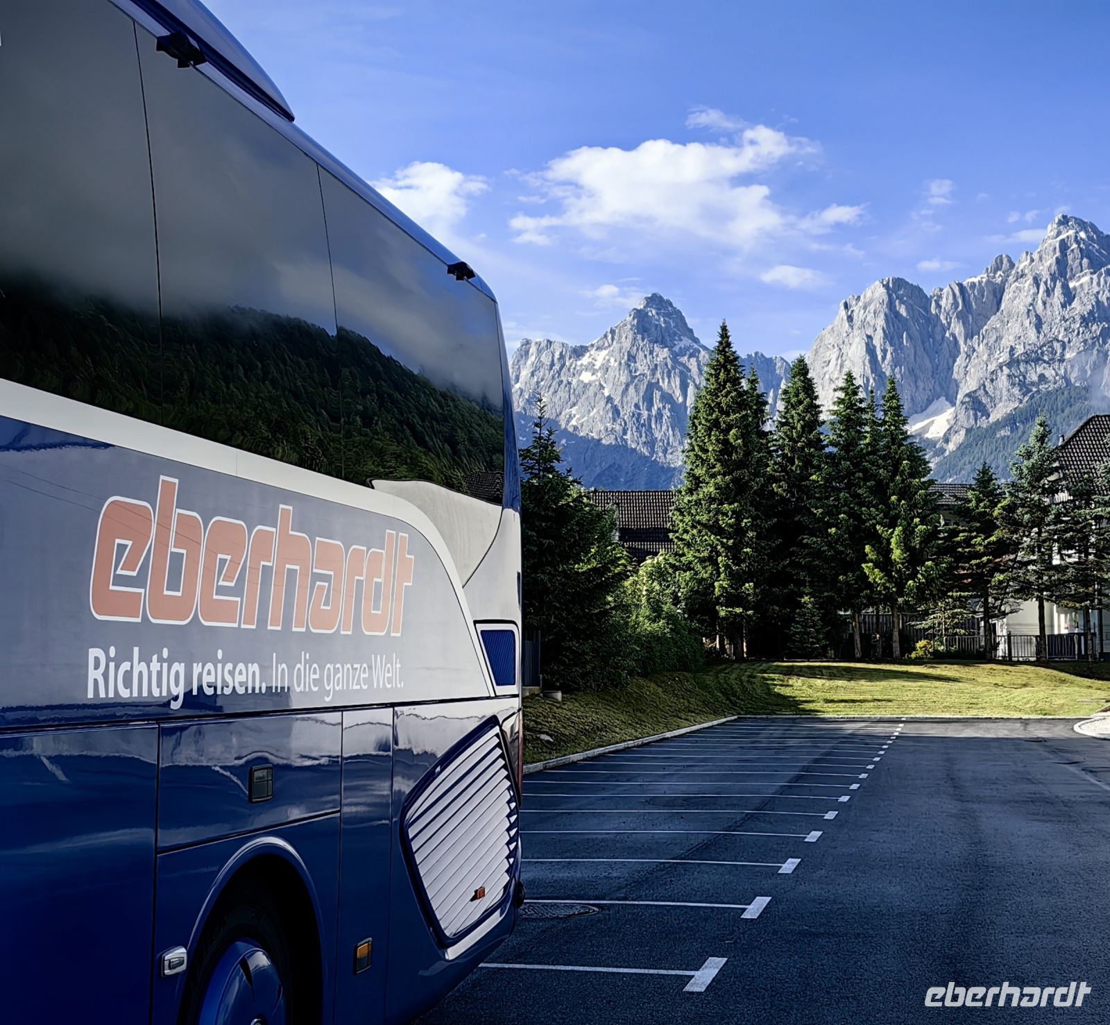 Unser Bus in Kranjska Gora &ndash; &copy; Simone Willner (Eberhardt TRAVEL)
