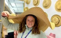 Nicht alltagstauglich, aber chic, Strohhut im Museum in Domzale &ndash; &copy; Simone Willner (Eberhardt TRAVEL)