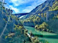 Solkanbrücke und die grüne Soca  &ndash; &copy; Simone Willner (Eberhardt TRAVEL)