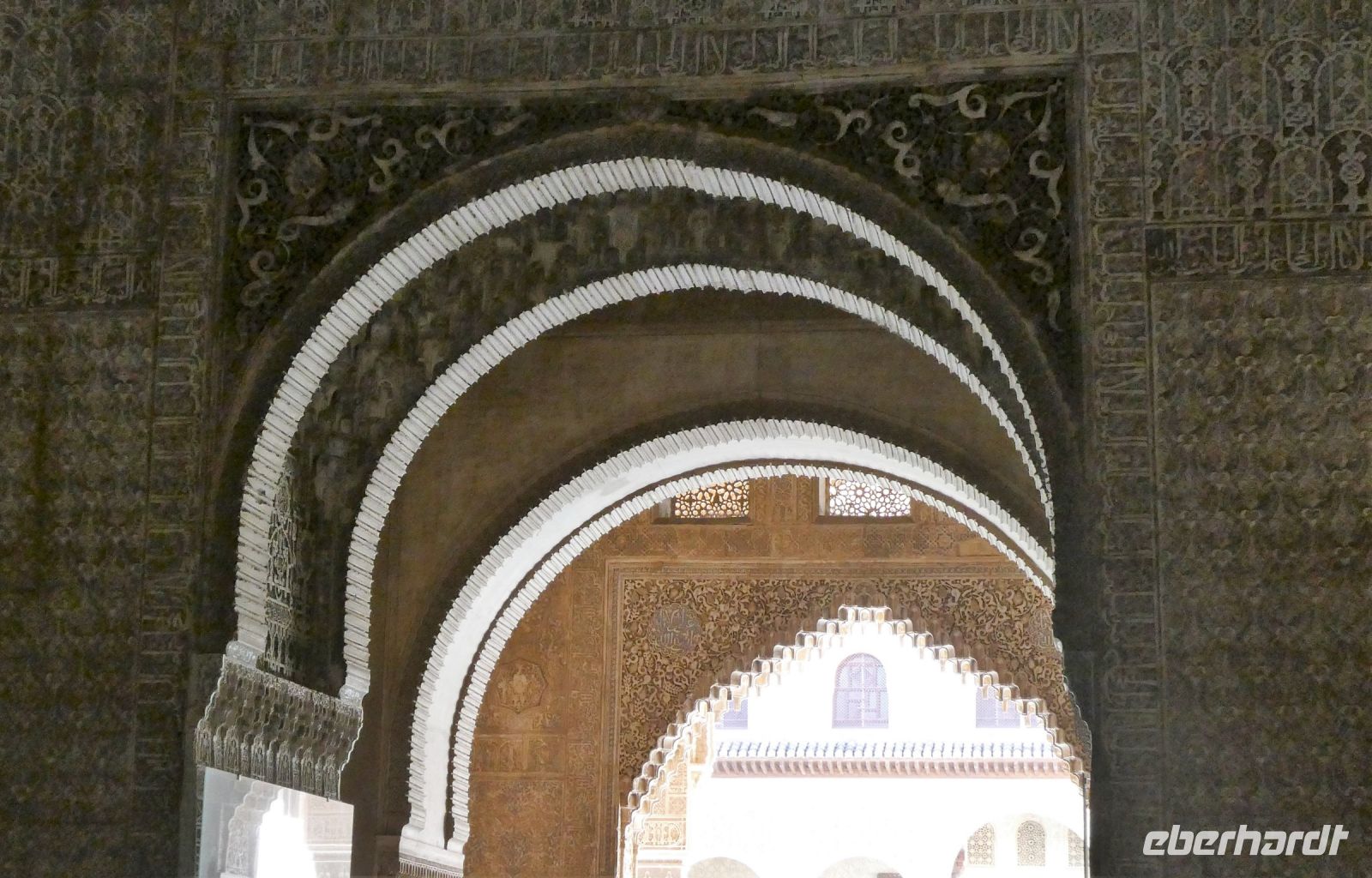 filigrane Bogenkunst &ndash; &copy; Gina Egenolf (Eberhardt TRAVEL)