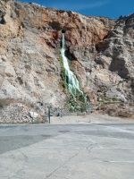 Künstlicher Wasserfall  &ndash; &copy; Monika Cortese (Eberhardt TRAVEL)