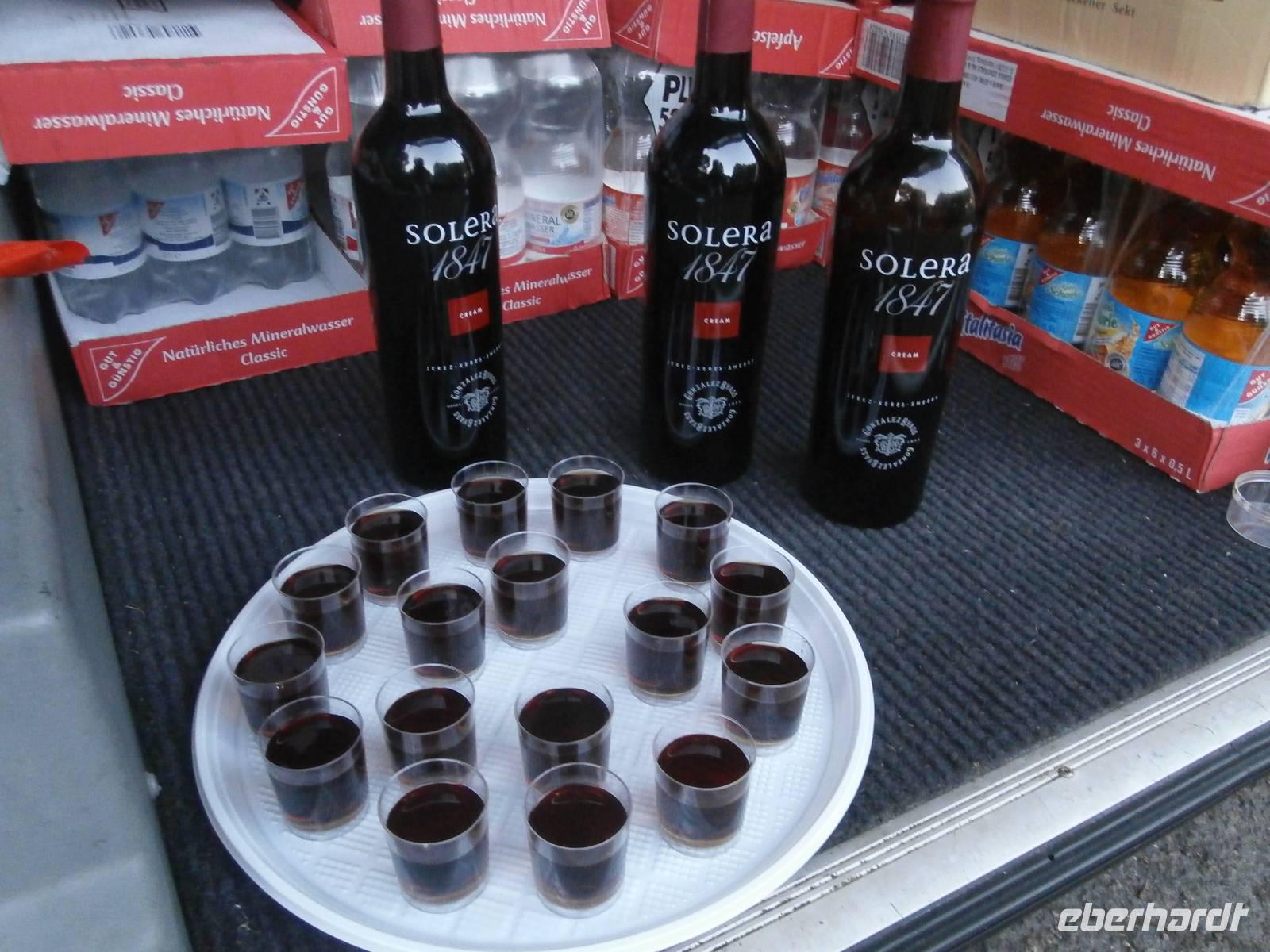 Eberhardt gibt Sherry aus &ndash; &copy; Ingrid Langer (Eberhardt TRAVEL)