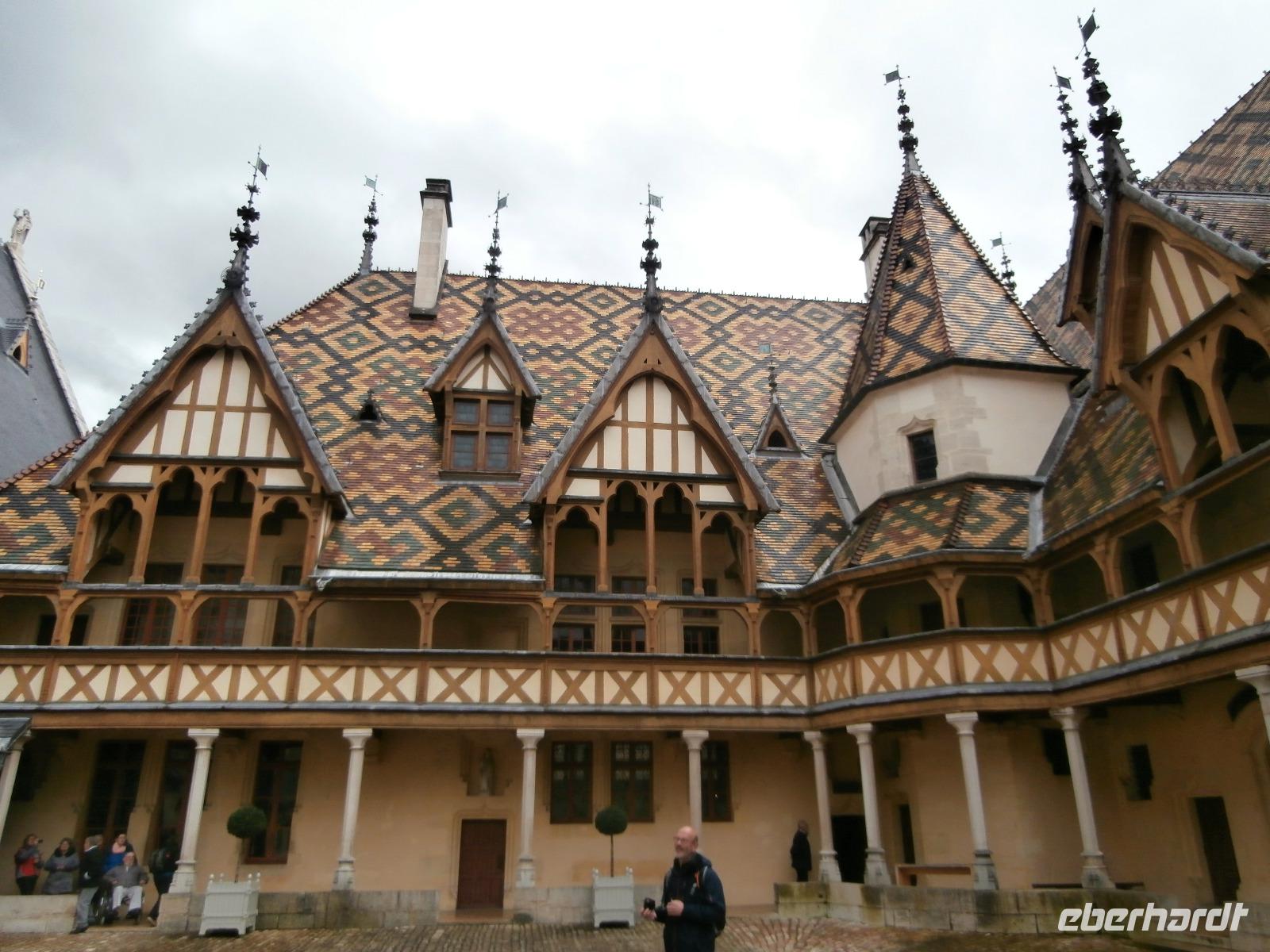Beaune Hospiz Hotel Dieu &ndash; &copy; Ingrid Langer (Eberhardt TRAVEL)