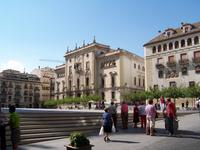 Jaen- Kathedralenvorplatz &ndash; &copy; Dirk Schlosser (Eberhardt TRAVEL)