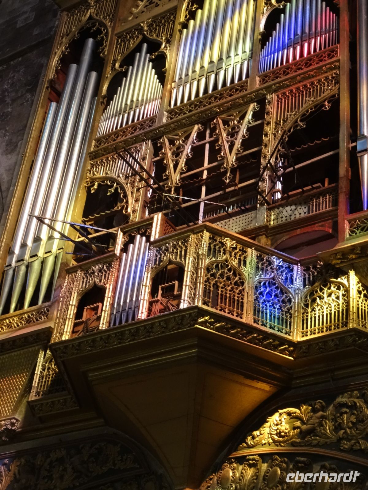 Palma - Farben- und Lichtspiele in der Kathedrale &ndash; &copy; Hans-Joachim Trutz (Eberhardt TRAVEL)