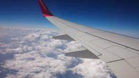 Über den Wolken &ndash; &copy; Stefan Jahnke (Eberhardt TRAVEL)