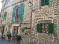 Valldemossa &ndash; &copy; Christina Schwarz (Eberhardt TRAVEL)