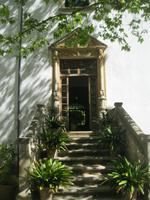 IMG_7509  Eingang Herrenhaus &ndash; &copy; Kerstin Veit (Eberhardt TRAVEL)