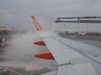 Flug von Berlin nach Palma de Mallorca (Enteisung vor dem Start) &ndash; &copy; Katrin Deutschbein (Eberhardt TRAVEL)