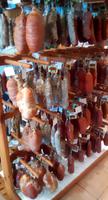 Wurstspezialitäten in Mahón &ndash; &copy; Maren Walter (Eberhardt TRAVEL)