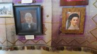 links: Ludwig Salvador, rechts: seine Cousine Kaiserin Sissi aus Österreich &ndash; &copy; Elena Hinz (Eberhardt TRAVEL)