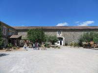 Chateua Grand Moulin &ndash; &copy; Jürgen Schmeißer (Eberhardt TRAVEL)