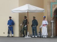 vor dem Königspalast &ndash; &copy; Gina Egenolf (Eberhardt TRAVEL)