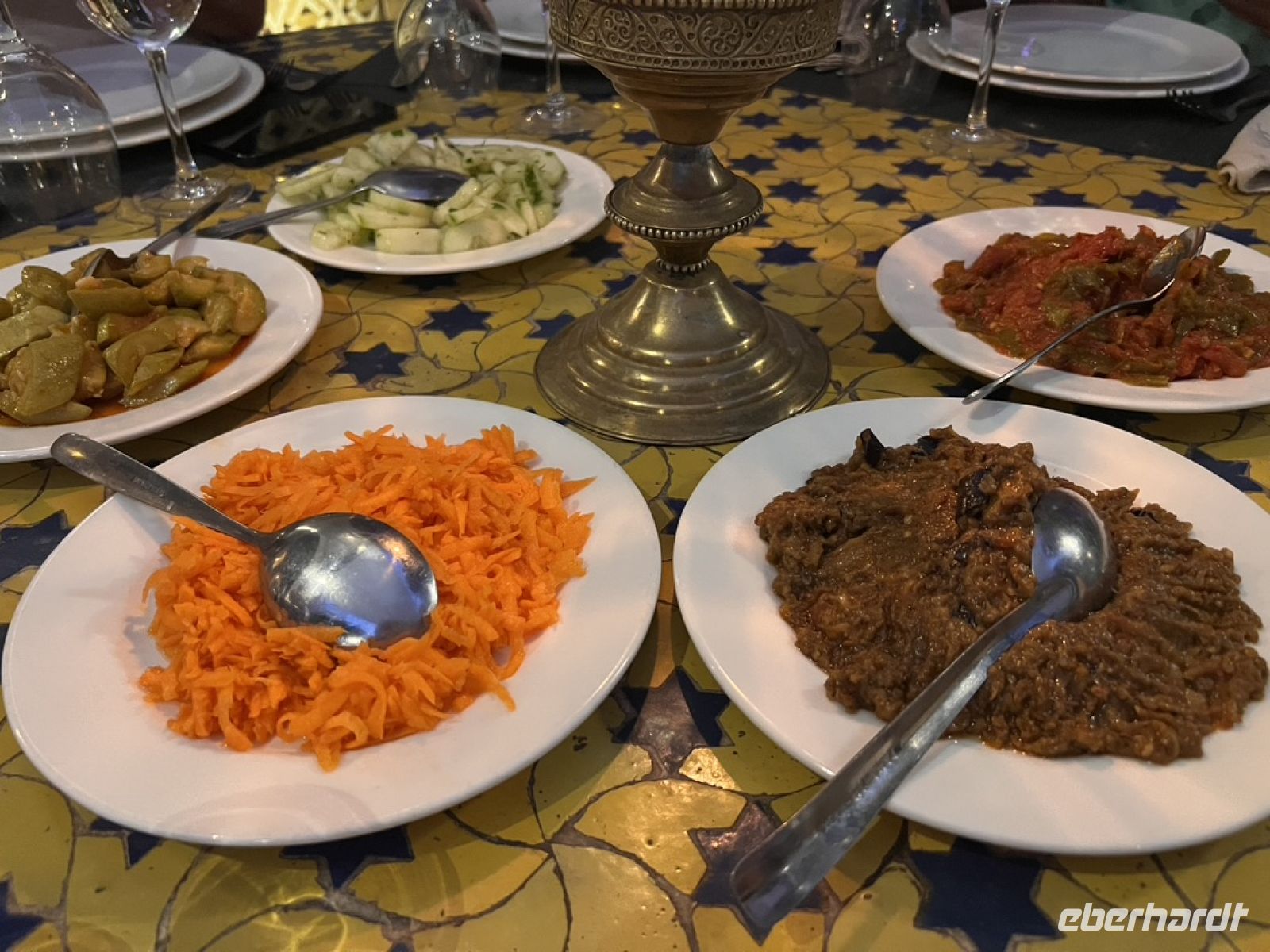 Mkech gekochte Salate.jpeg &ndash; &copy; Kora Buggel (Eberhardt TRAVEL)