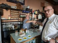Luque mit Juan &ndash; &copy; Heike Jack (Eberhardt TRAVEL)