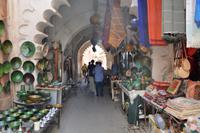 Was kaufen wir heute? &ndash; &copy; Gina Egenolf (Eberhardt TRAVEL)