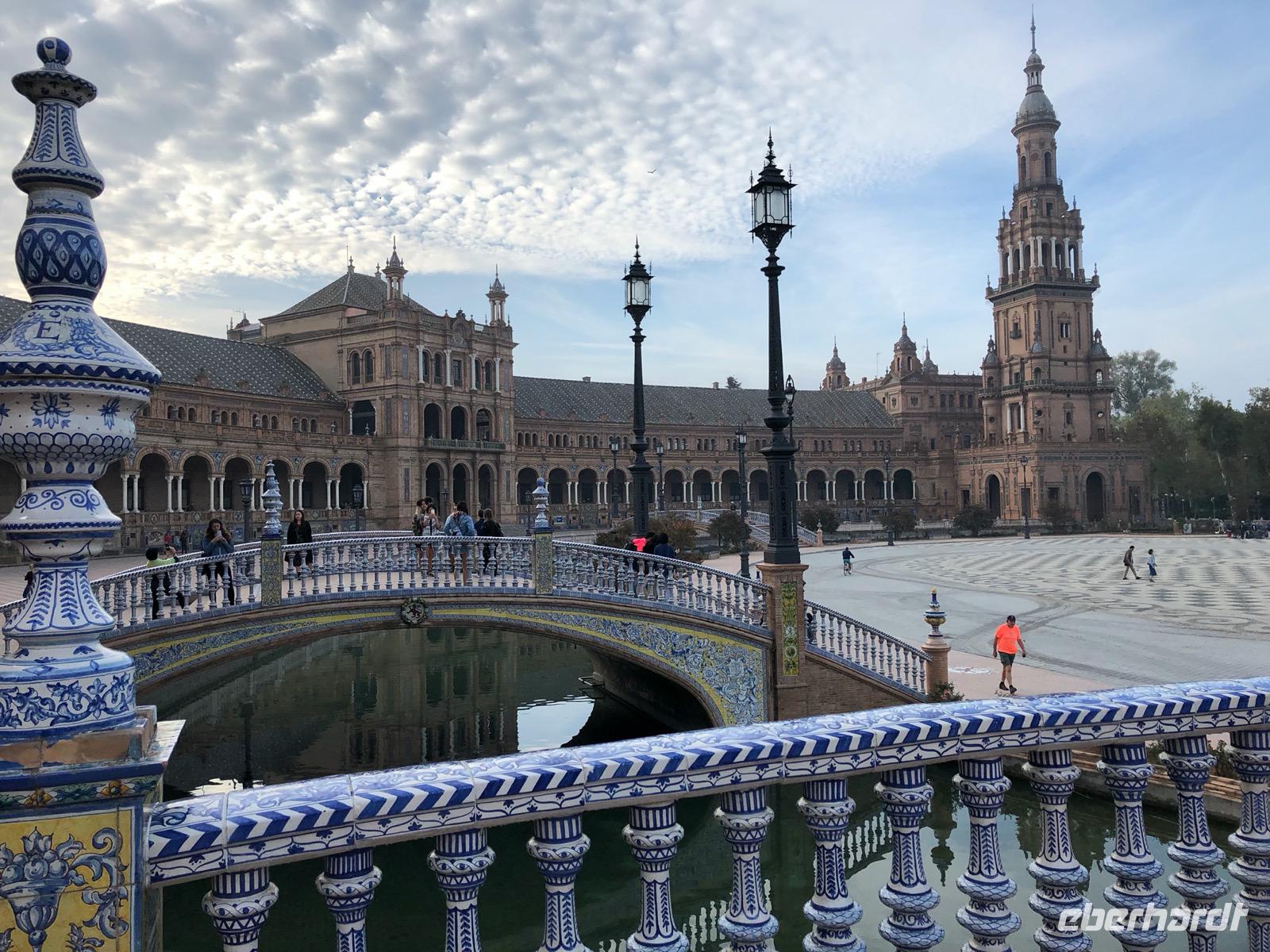 0299 spanischer Platz Sevilla &ndash; &copy; Sabine C. Seifert (Eberhardt TRAVEL)