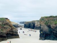 Ribeiro_Playa de las Cathedrales.jpg &ndash; &copy; Birgit Kirchner (Eberhardt TRAVEL)
