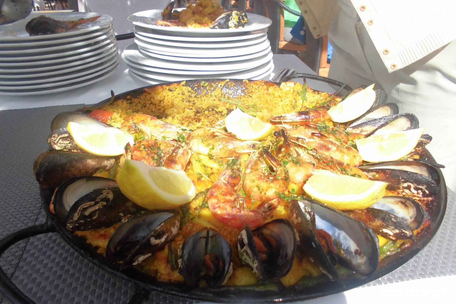 Paella! &ndash; &copy; Anne Sturm (Eberhardt TRAVEL)
