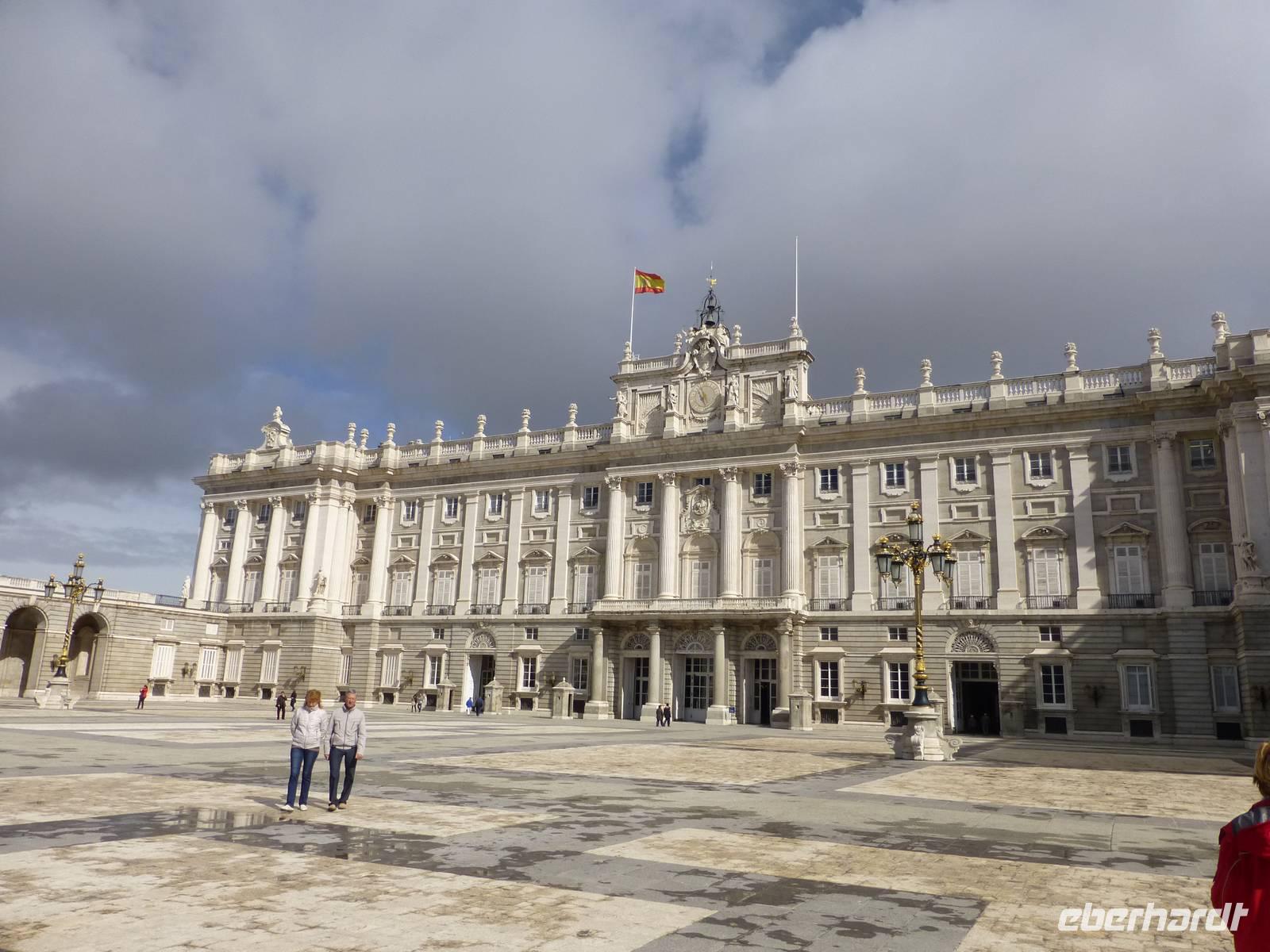 Madrid - Hauptfassade des Königlichen Palastes &ndash; &copy; Claudia Bernhardt (Eberhardt TRAVEL)