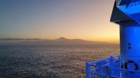 Morgenstimmung auf der Fährüberfahrt nach Teneriffa &ndash; &copy; Ria Heilmann (Eberhardt TRAVEL)